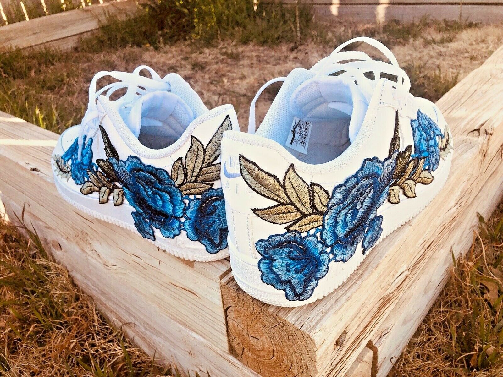 Air force ones rose 2025